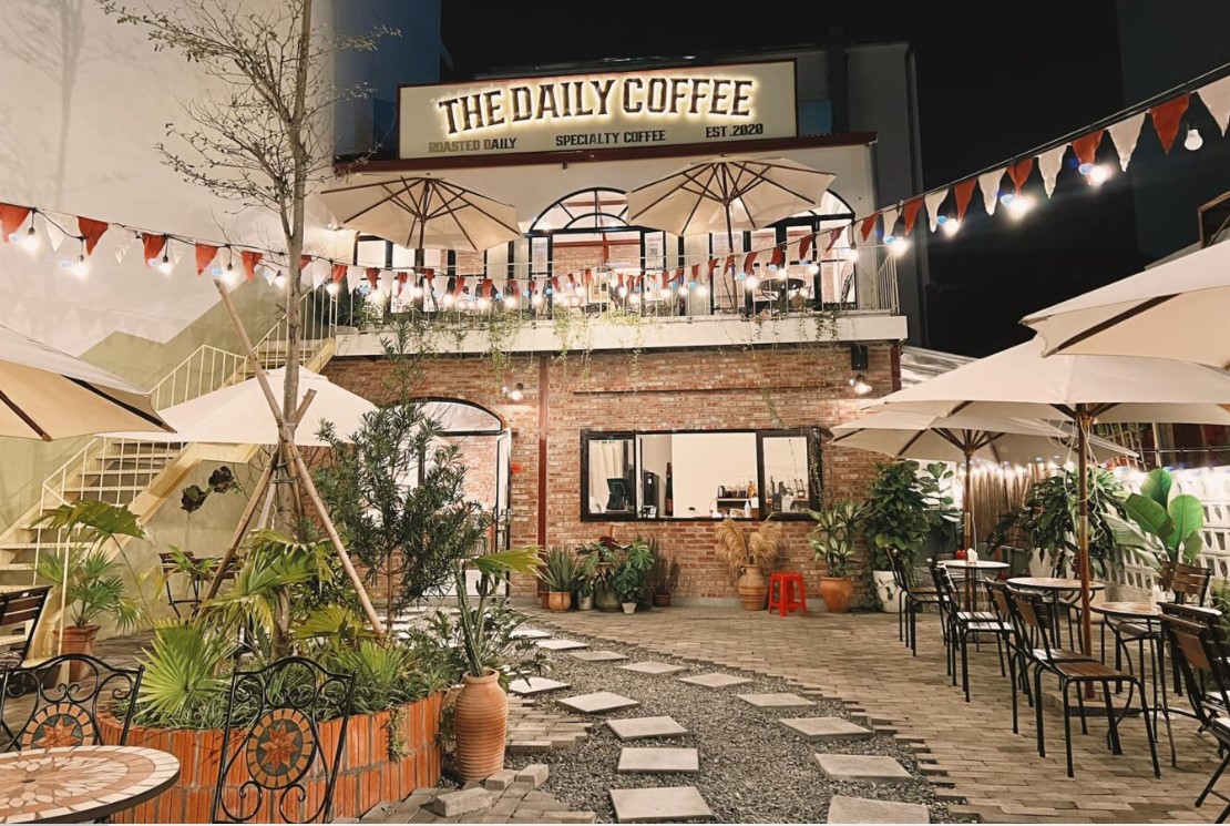 KUMO CHAN COFFEE AND GARDEN